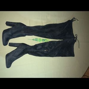 🧸Over the knee Black boots